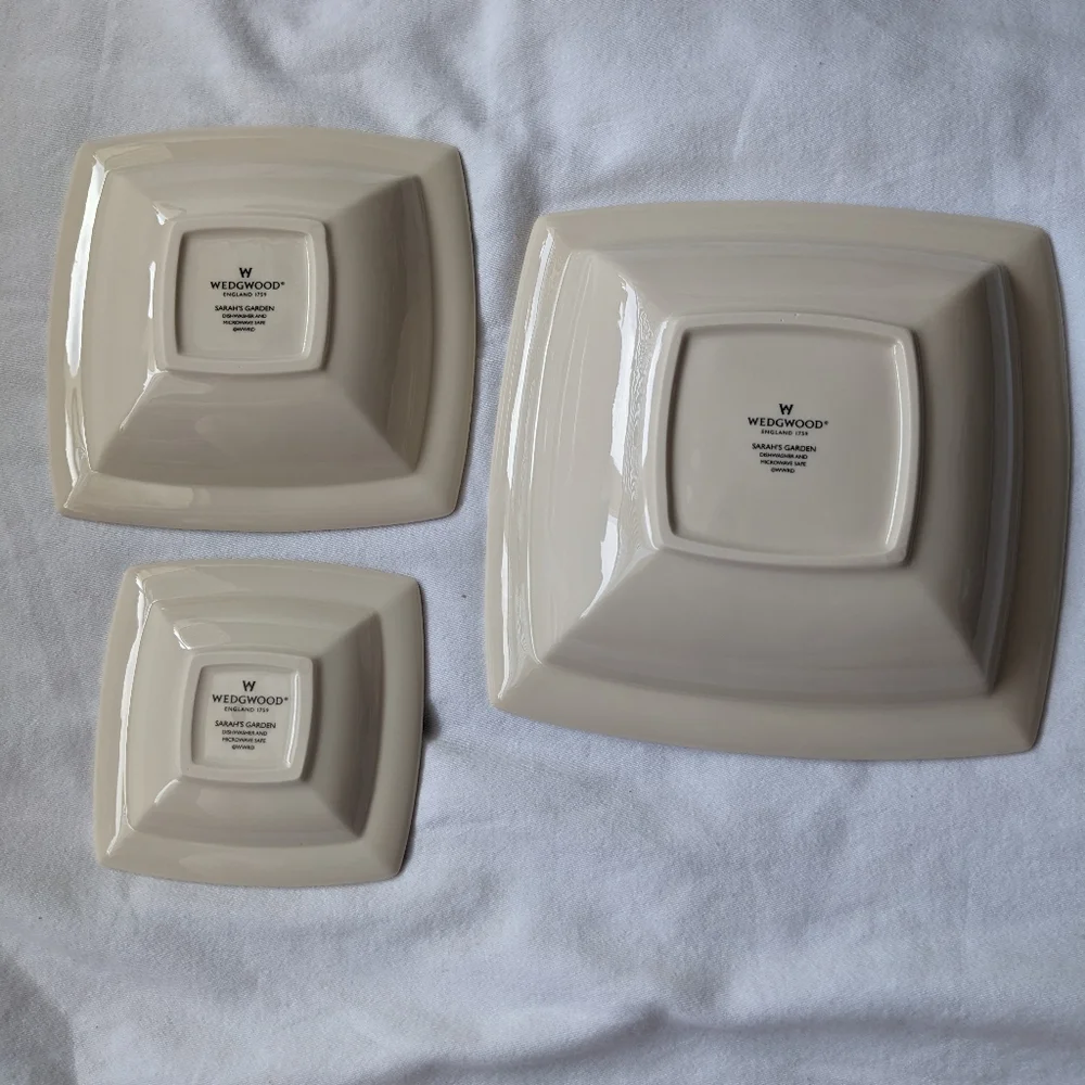 Wedgwood Sarah's Garden Floral Nesting Sweet Meat Dishes Set - 3 Discontinued